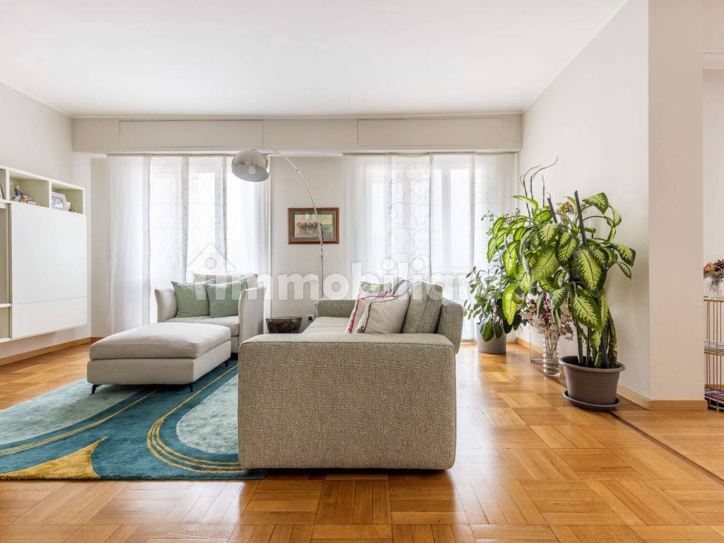 Vendita Appartamento Milano. Quadrilocale in viale Teodorico 21. Ottimo ...