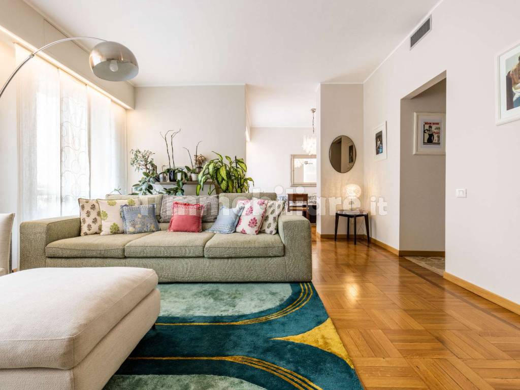 Vendita Appartamento Milano. Quadrilocale in viale Teodorico 21. Ottimo ...