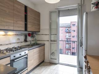 Cucina Abitabile con Balcone