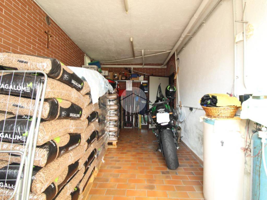 garage