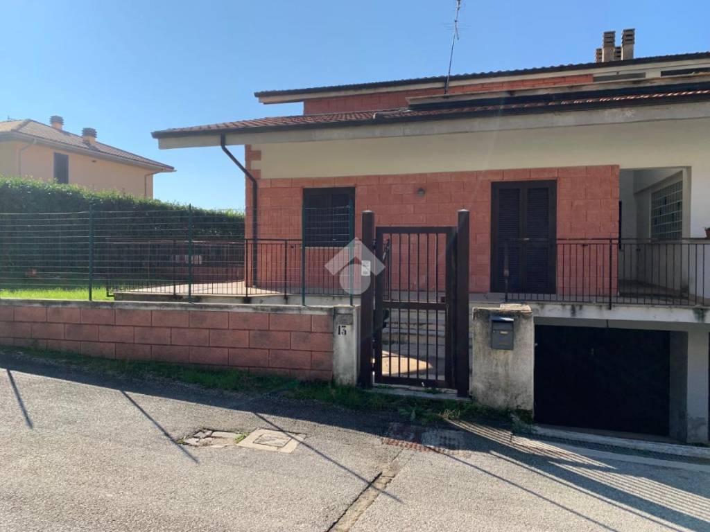 Sale Multifamily villa in via Roma San Donato Val di Comino. Good