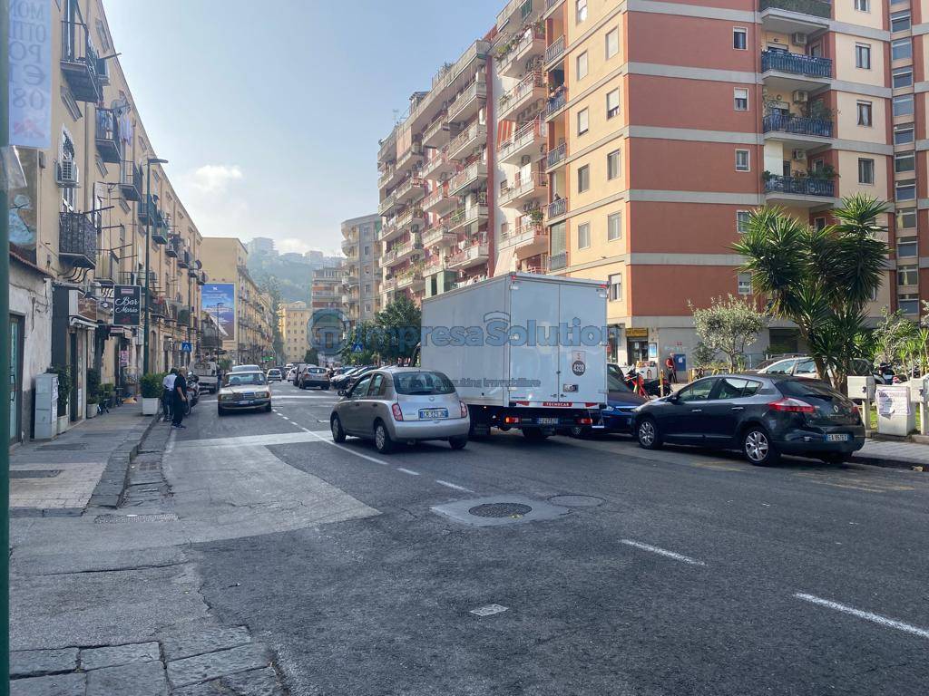 Magazzino - deposito via consalvo, fuorigrotta, napoli