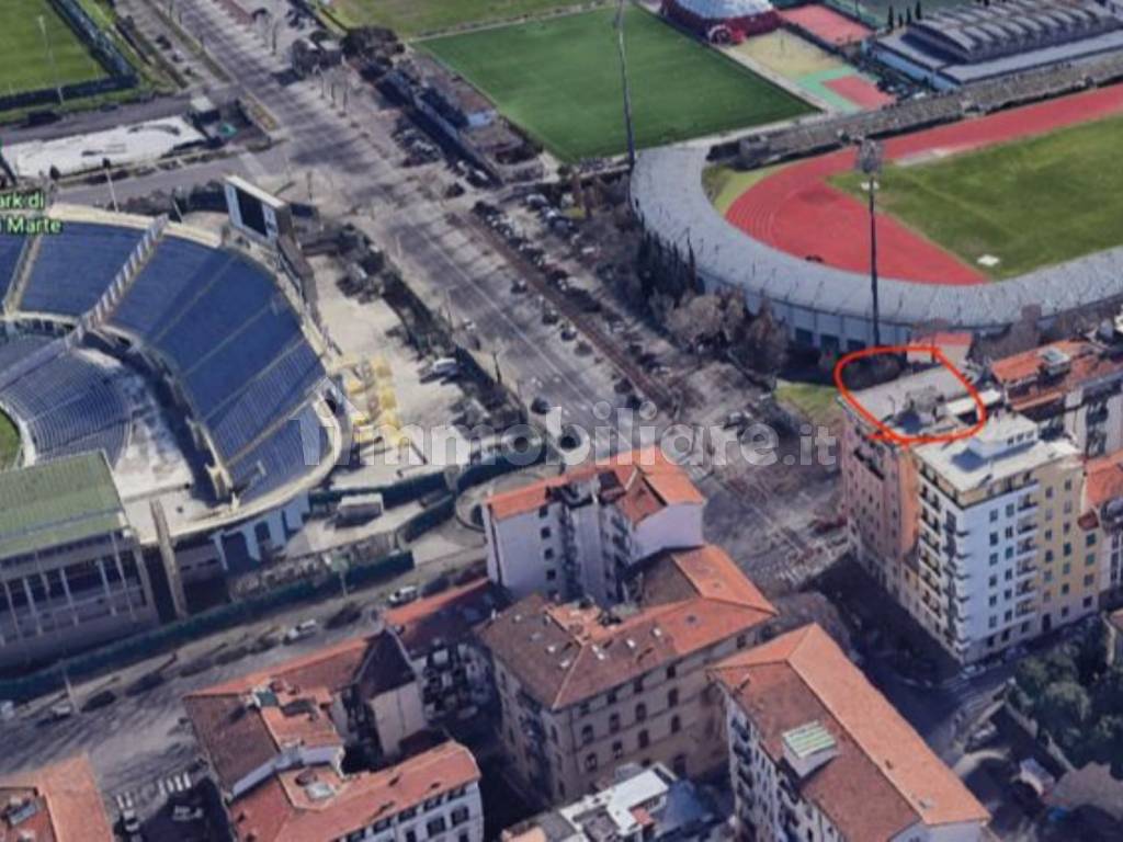 Vendita Attico in viale dei Mille Firenze. Da ristrutturare, con