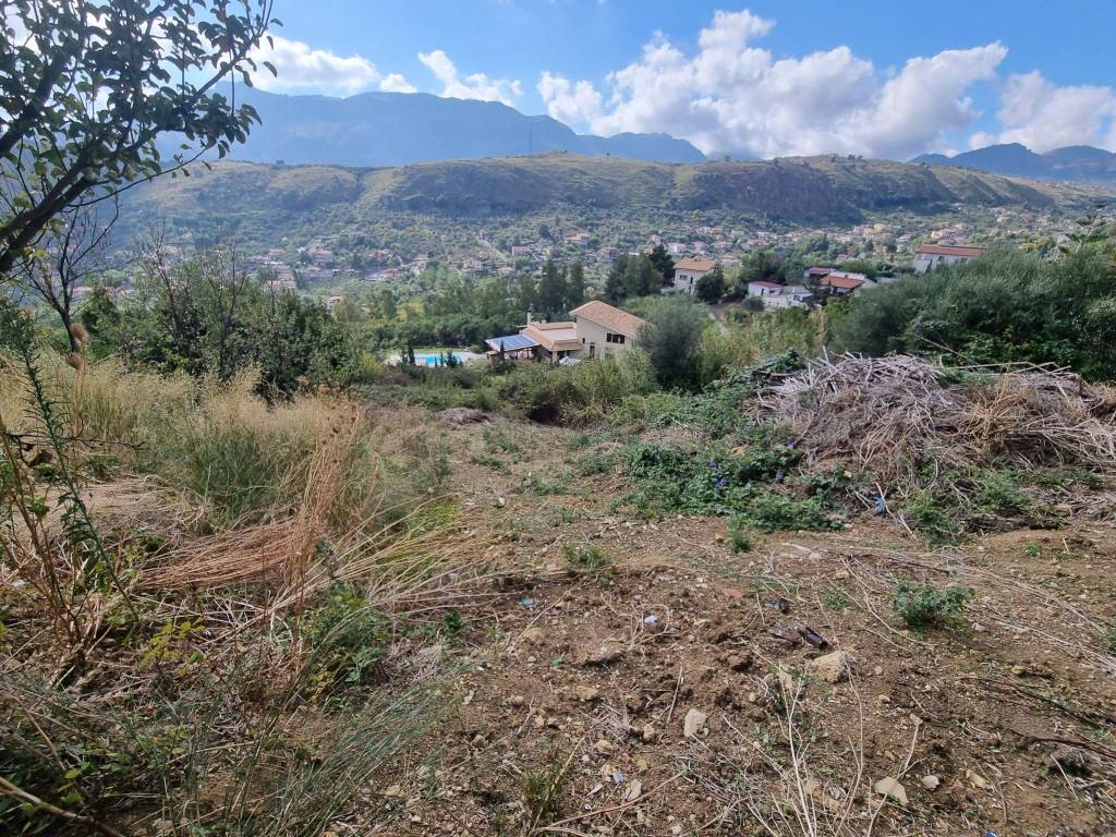 Terreno edificabile via linea ferrata, centro, monreale