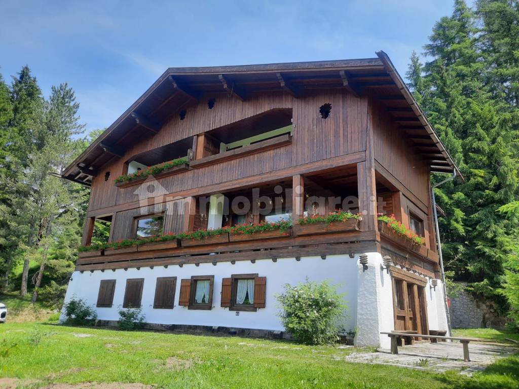 affitto-appartamento-in-villa-in-via-pralongo-cortina-d-ampezzo-ottimo