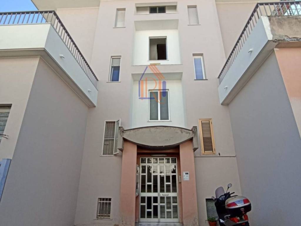 Magazzino Deposito via Caprera, Catanzaro, rif. 99364230 Immobiliare.it