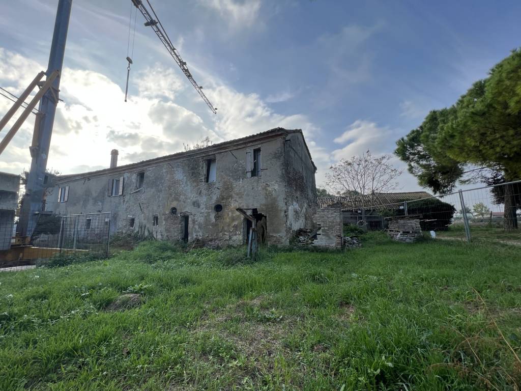 panoramica con giardino