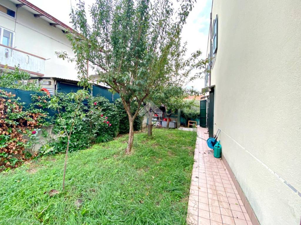 Vendita Appartamento Saludecio Trilocale In Via Roma Buono Stato 