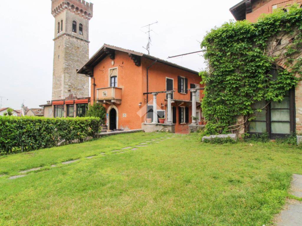 Locale commerciale via rocca, lonato, lonato del garda