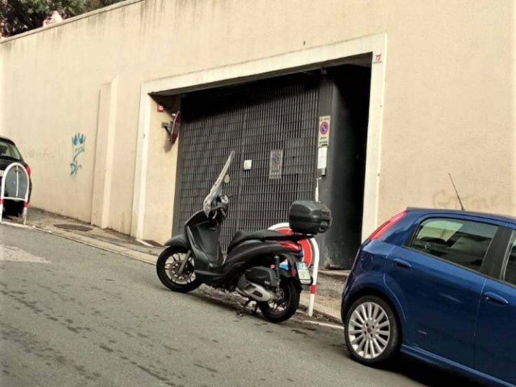 Garage Box via Vernazza, Genova, rif. 99513140 Immobiliare.it