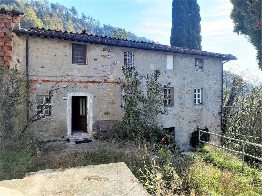 Esterno casa padronale