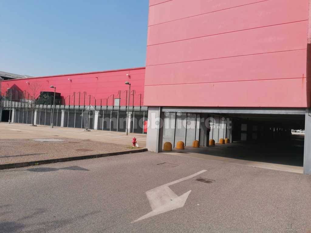 Angolo abbigliamento shop settimo torinese