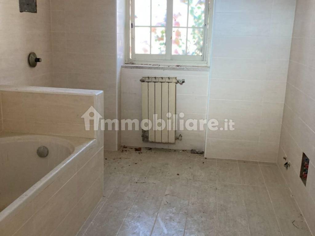 BAGNO 2 PIANO