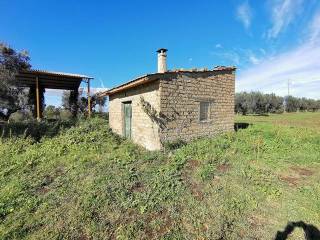 Casalino panoramico con Terreno Vende Tuscania