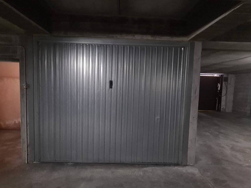 esterno garage
