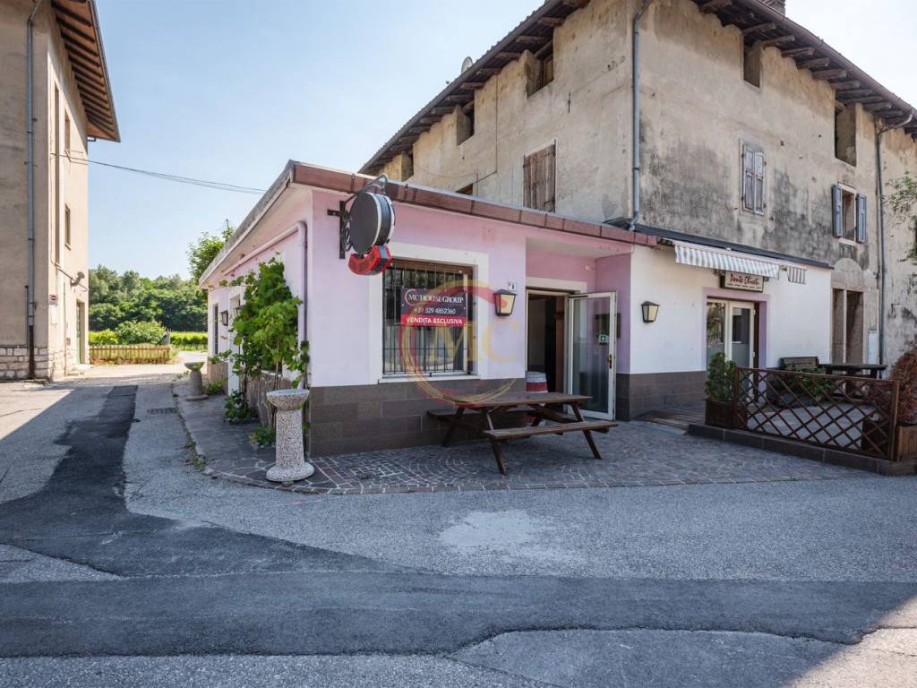 Locale commerciale piazza dell'agricoltura 8, madruzzo