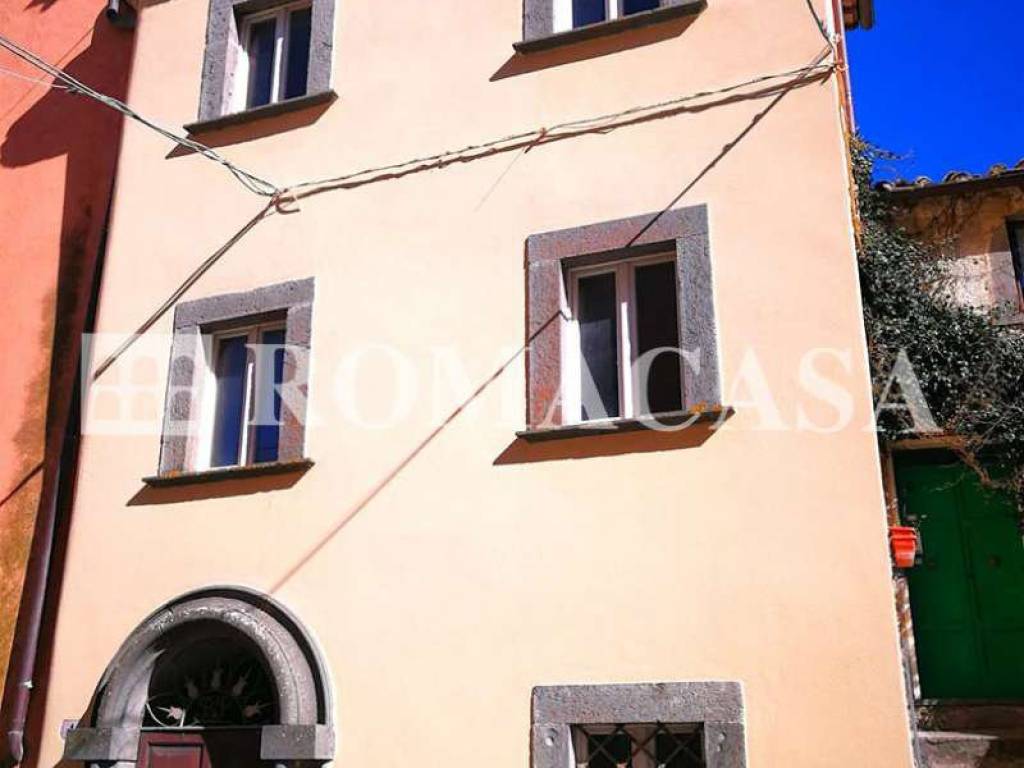 Esterno  Palazzo Storico Bagnoregio (VT) - ROMACAS