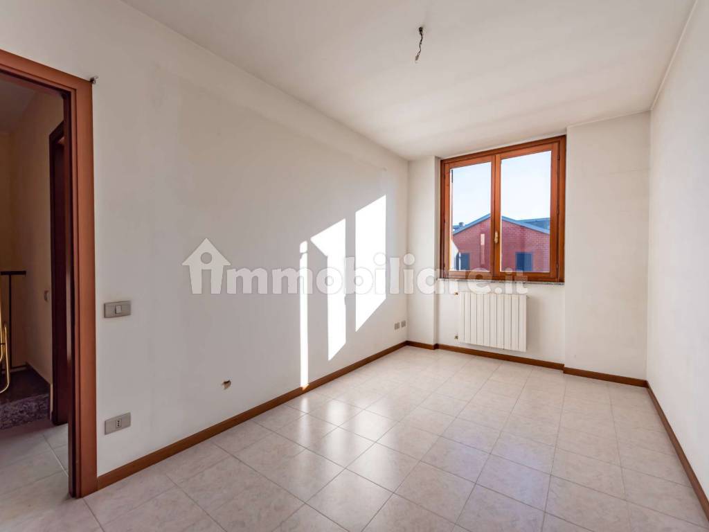 vendita-villa-a-schiera-via-king-lainate (11)