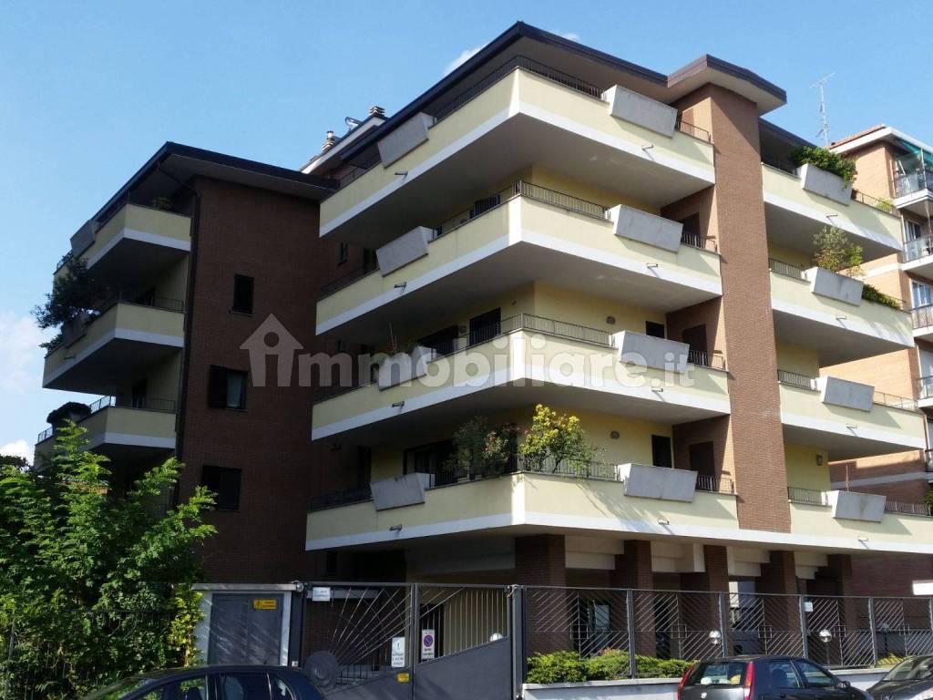 garage-box-via-santa-rita-da-cascia-35-milano-rif-99821682