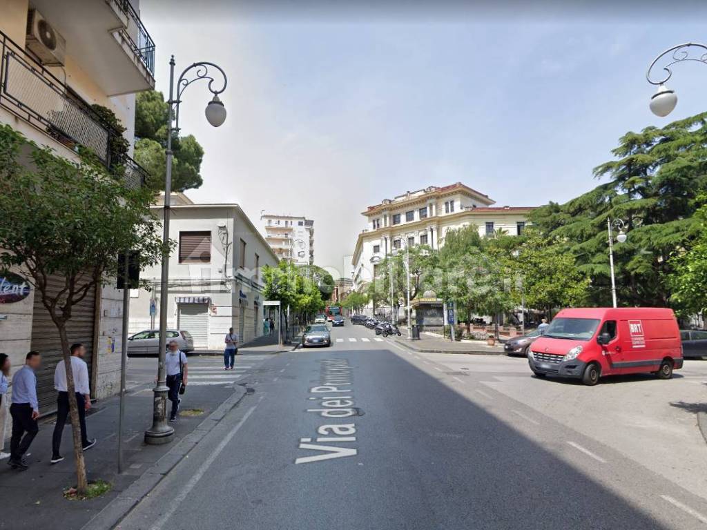 Locale commerciale via dei Principati, Salerno, rif. 99842064