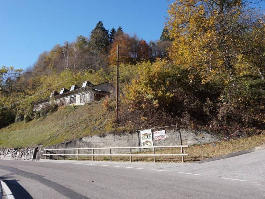 Terreno edificabile loc la cencia, preore, tre ville