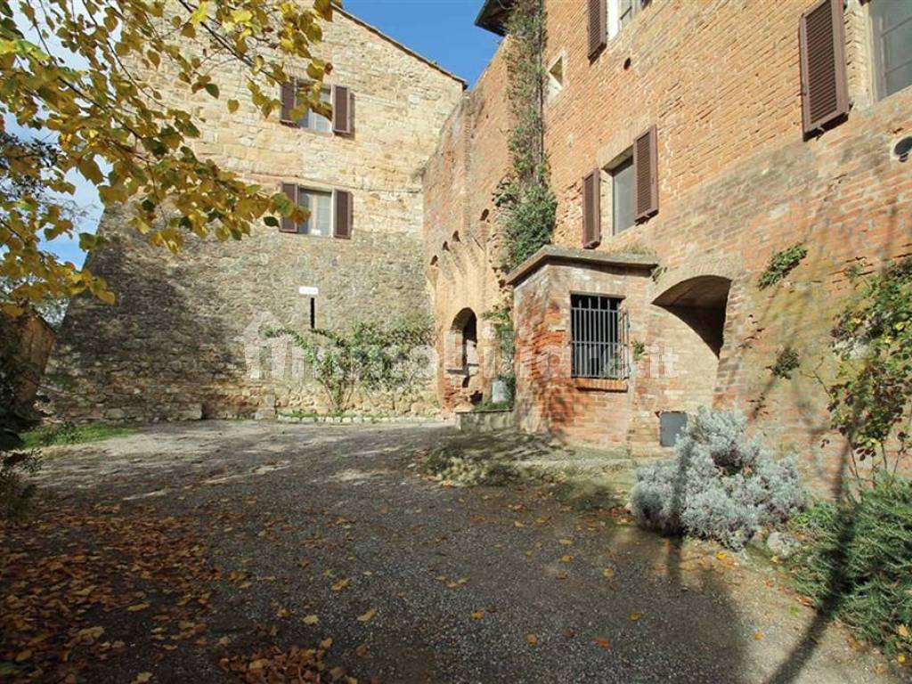 7049-castello8