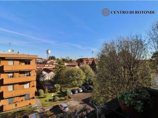 Centro di Rotondi Alessandro & C. S.A.S.: real estate agency of Cerro  Maggiore - Immobiliare.it