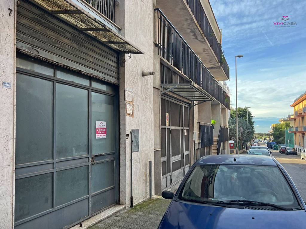Laboratorio via fratelli morea, putignano