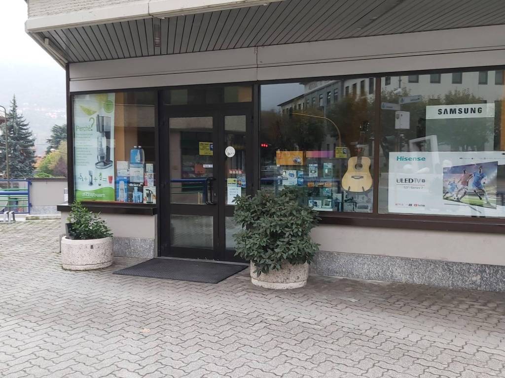 Locale commerciale via giuseppe mazzini 37, centro, sondrio