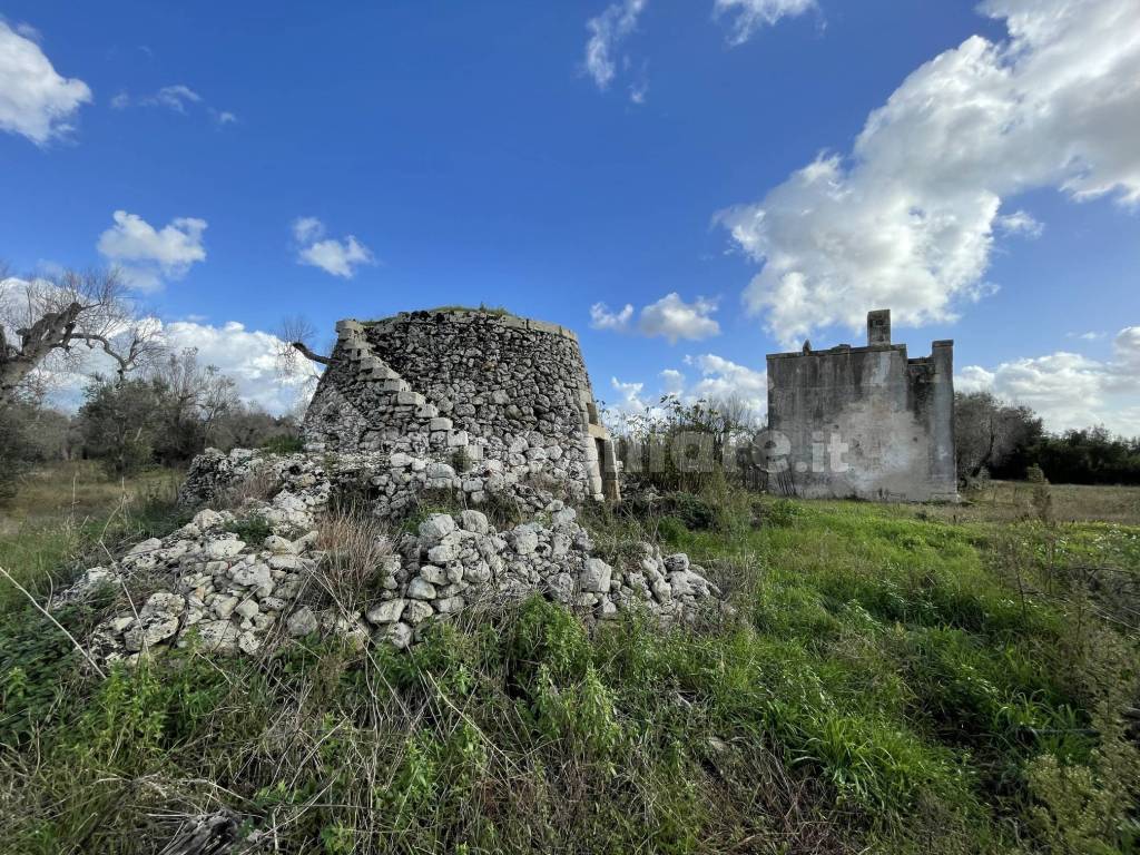 Terreno in vendita a Martano