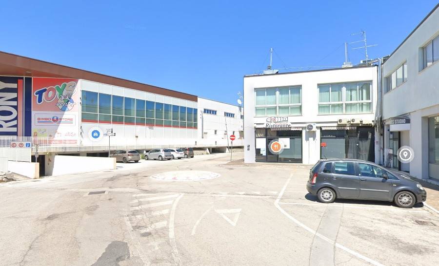 Ufficio - studio via luigi einaudi, santa maria apparente, zona industriale, civitanova marche