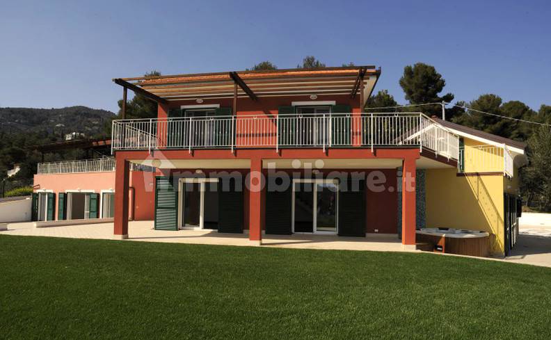 Vendita Villa unifamiliare in via Privata Cazulini 119 Alassio. Ottimo ...