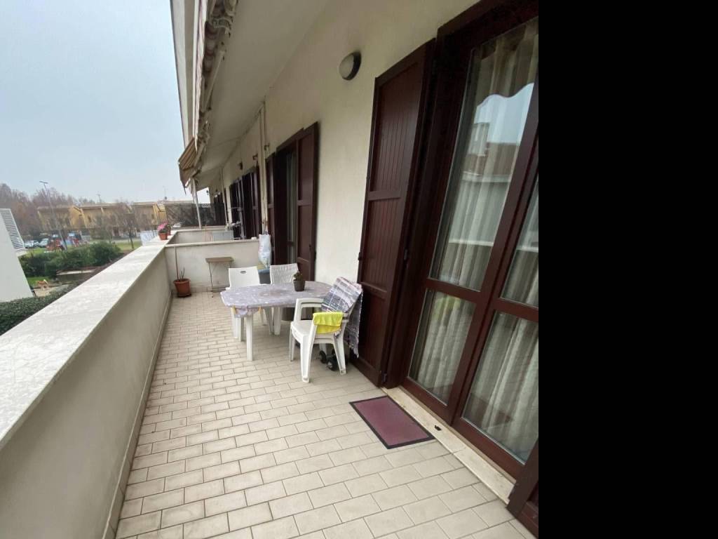 Vendita Appartamento San Zeno Naviglio. Trilocale in viale Europa 87