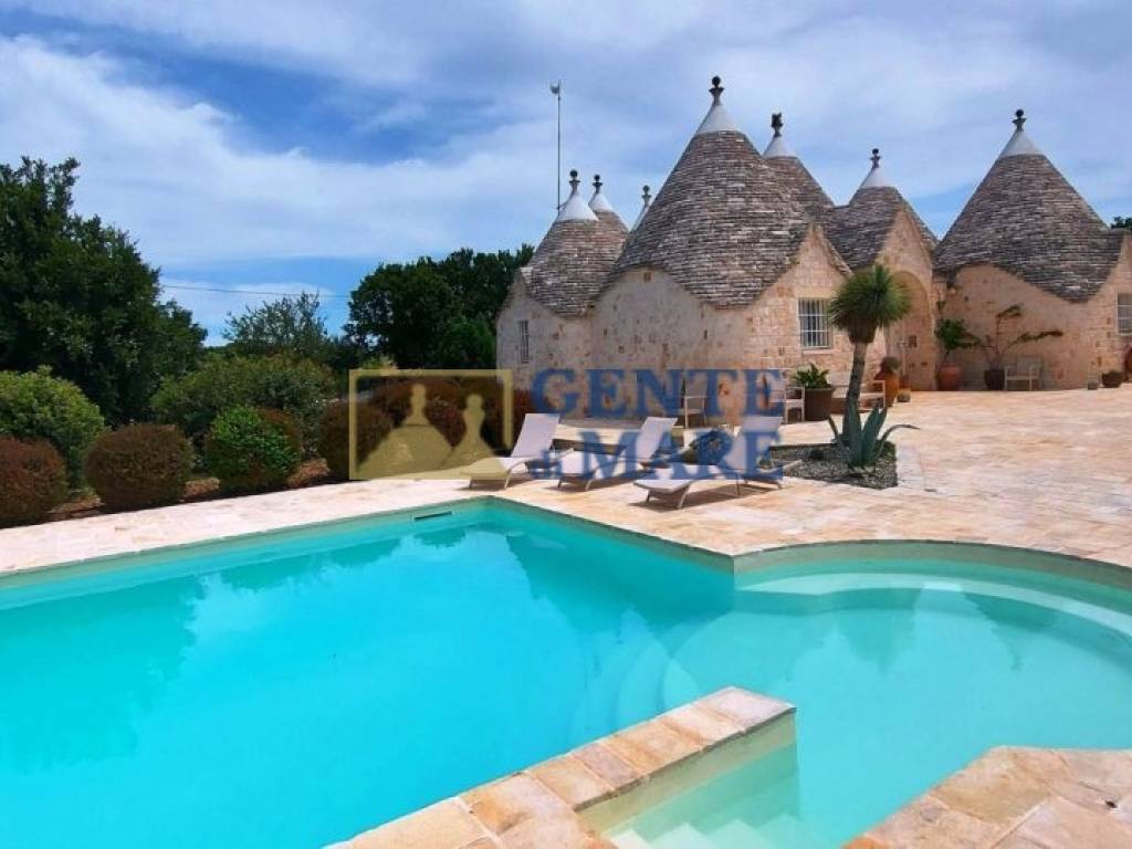 Luxury trulli