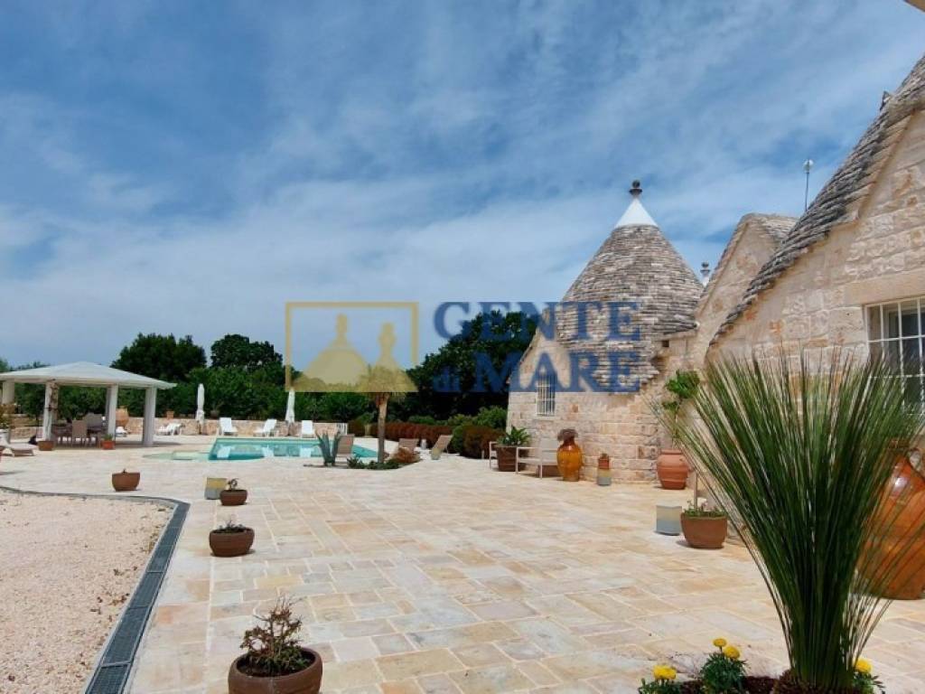 Luxury trulli