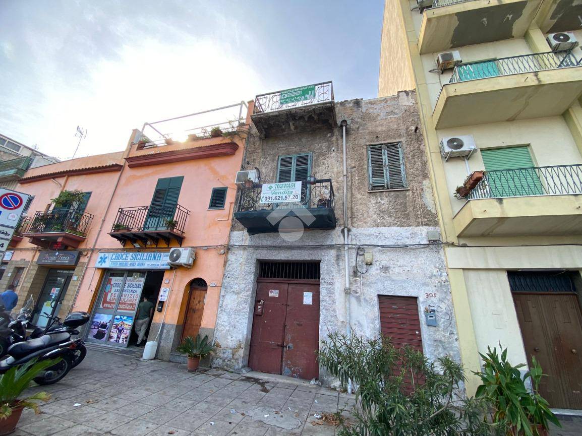Casa indipendente in vendita a Palermo
