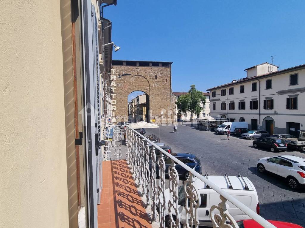 Vendita Appartamento in San Frediano. Firenze. Buono stato, primo