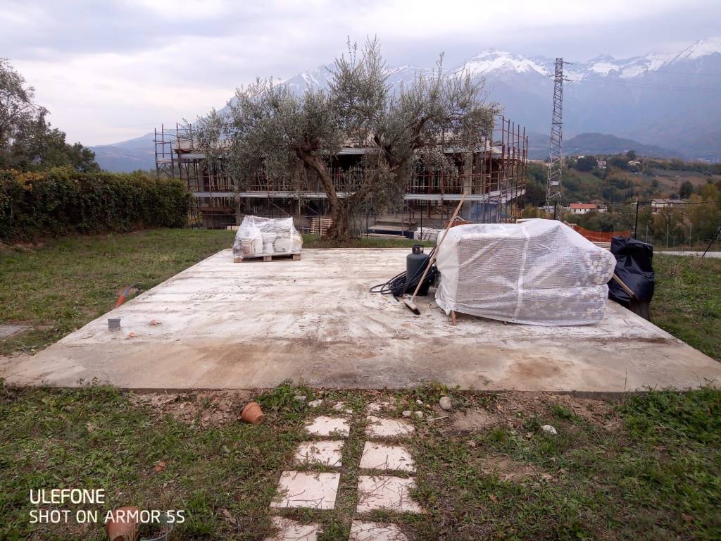 Terreno edificabile svincolo san gabriele-colledara, colledara