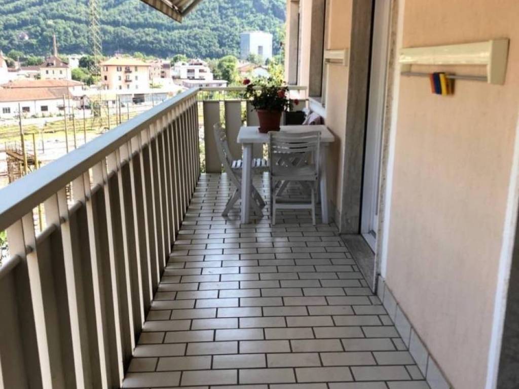 Affitto Appartamento Bolzano. Trilocale in via Renon 35A. Quinto piano, con balcone