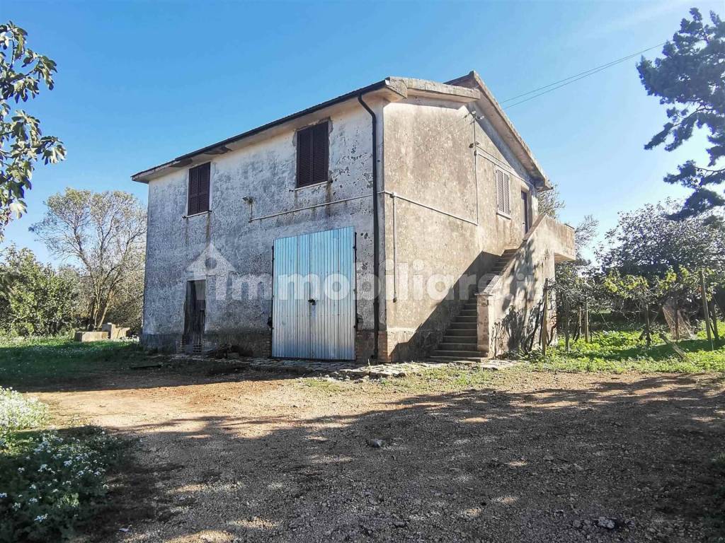 rustico casale vende