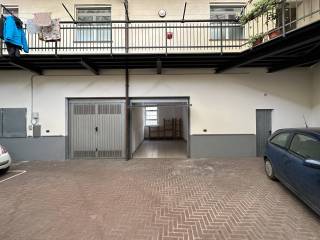 INGRESSO BOX AUTO DA CORTILE