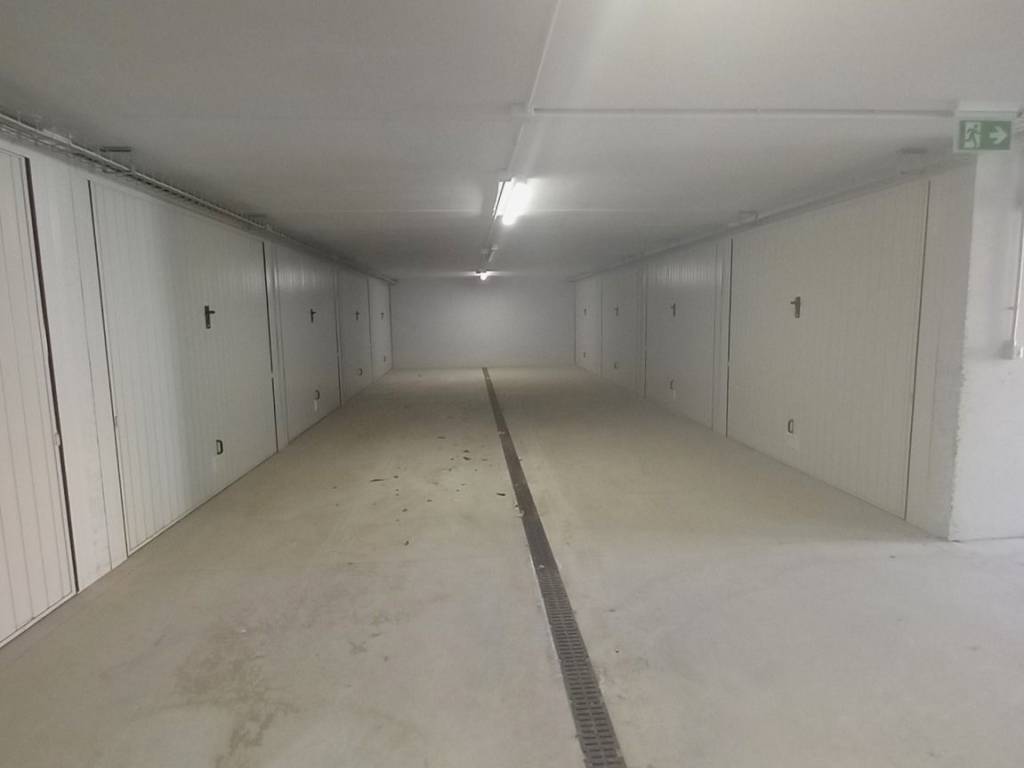 Garage - box viale milano, centro storico, vicenza