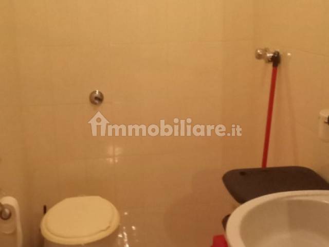 bagno di servizio 2.jpg