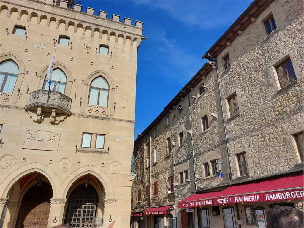 vista da palazzo pubblico