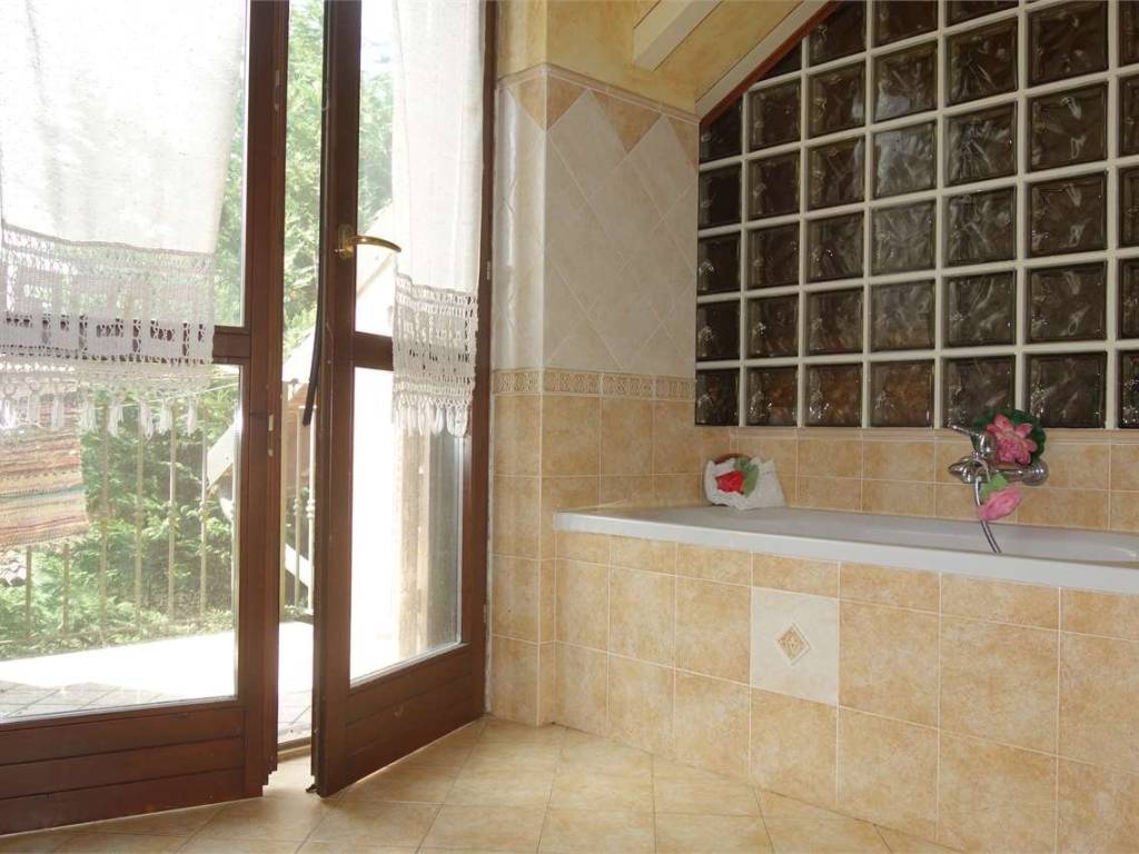 Bagno primo piano