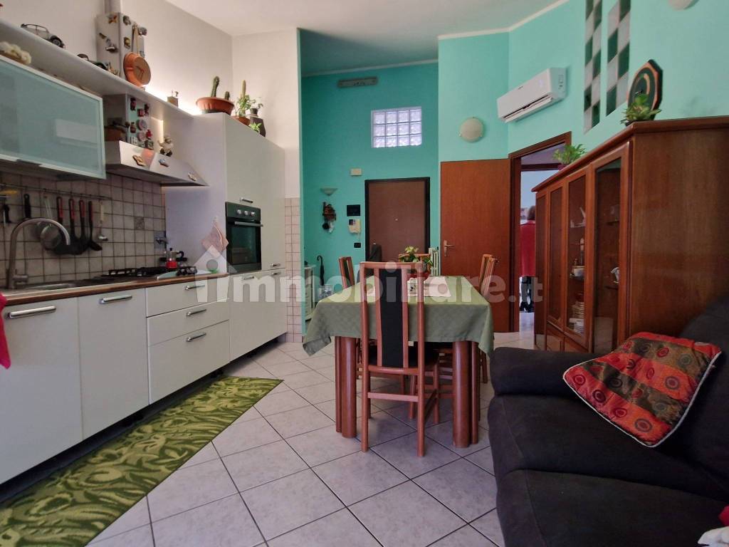 Sale Apartment Vergato. 3-room flat in via Rimembranze 3. Excellent  condition, third floor, with balcony, independent heating, ref. 100455818