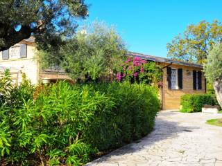 Foto - Vendita villa con giardino, Montesilvano, Litorale Abruzzese