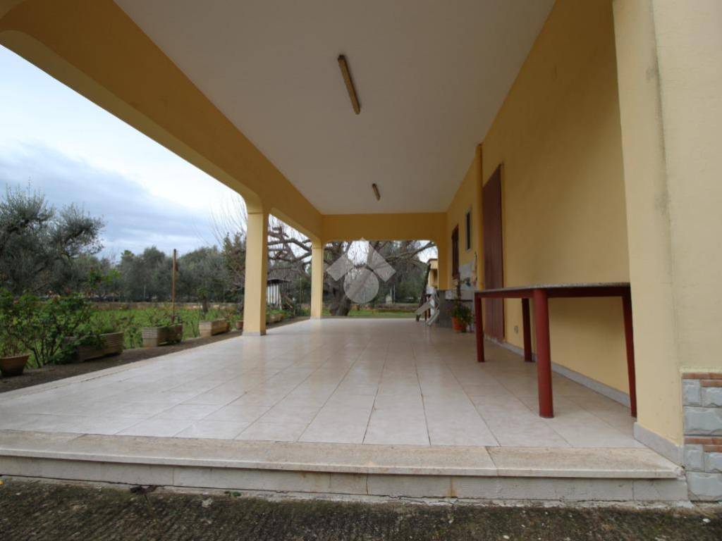 veranda