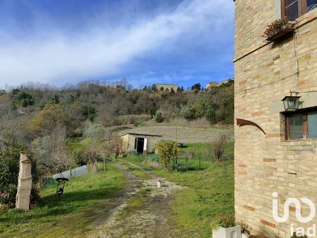 vista ovest dalla casa