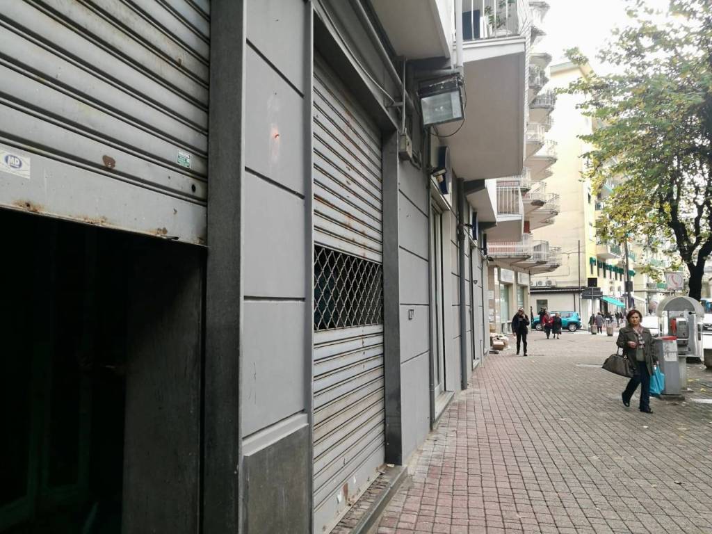 locale-commerciale-via-settimio-mobilio-salerno-rif-100579140